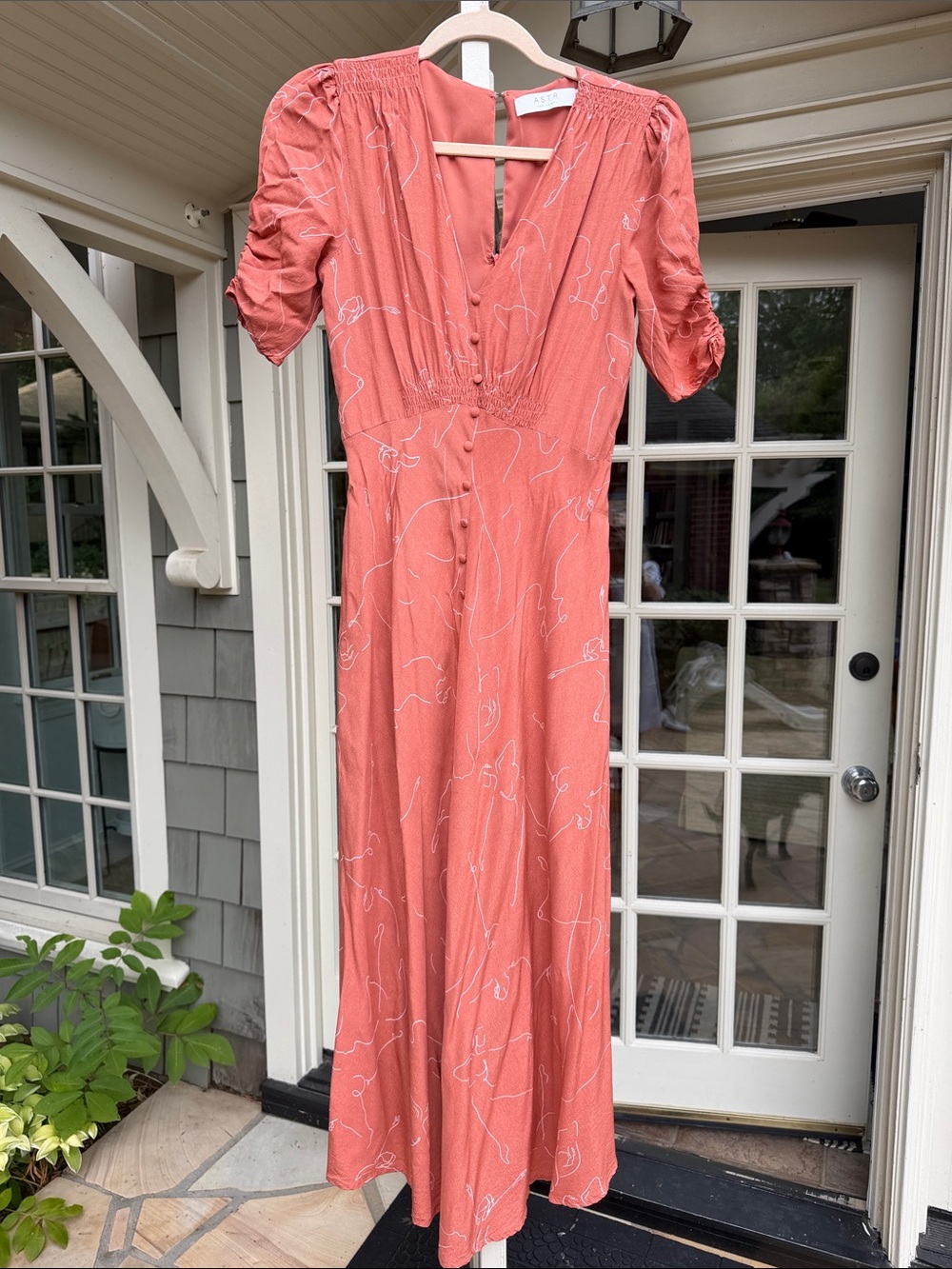 ASTR Coral pink short sleeve midi dress